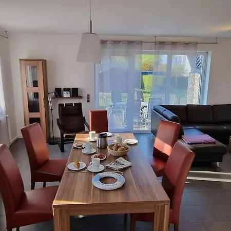 Wismarer Kogge Lee Bei Wismar Bis 6 Personen Zierow